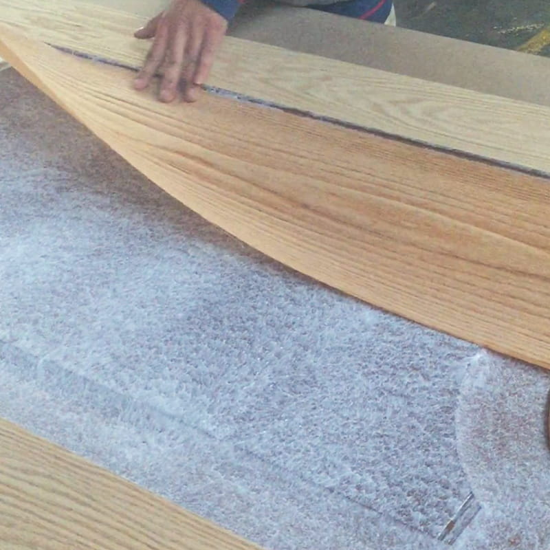 LM130 met de hand aangebrachte houtfineerlijm